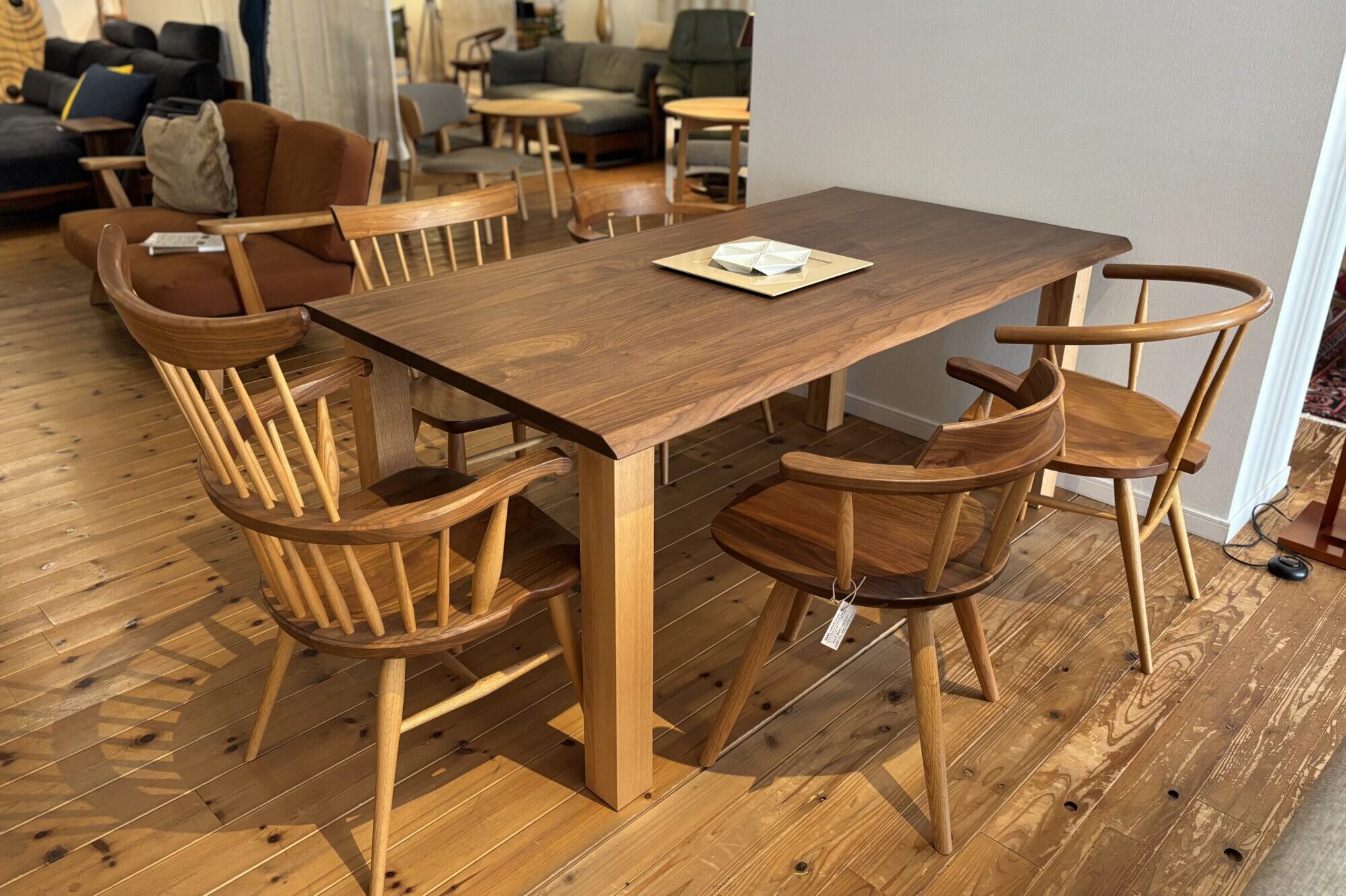 ダイニングセットを購入したはなし | 塩田家具 リヴリア