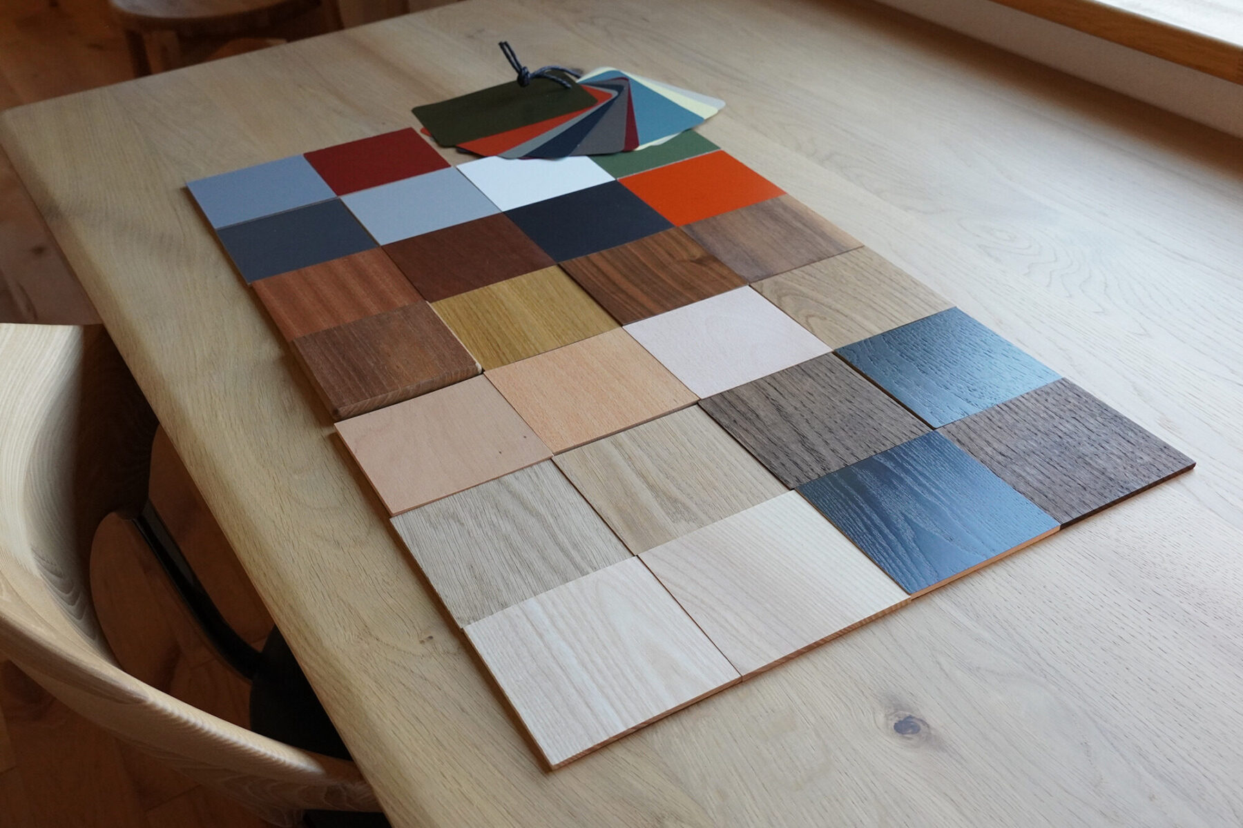 Yチェア 木の種類