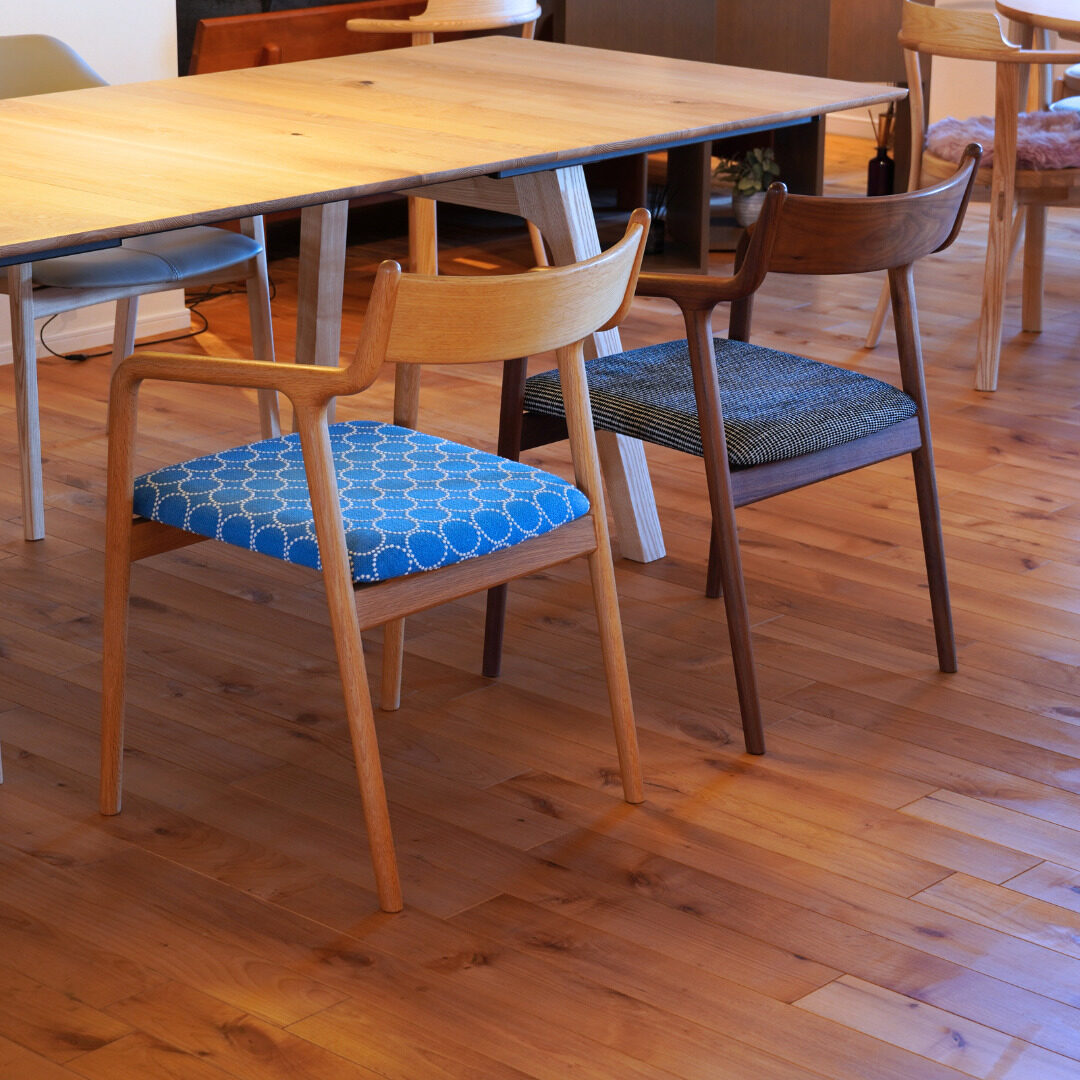 宮崎椅子製作所　ぺぺアームチェア　ナラ材　ウォルナット材