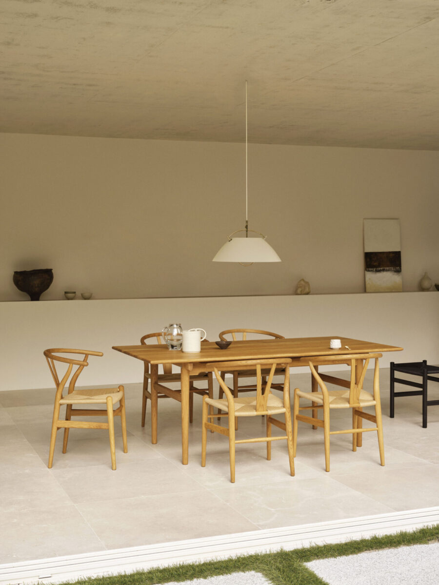 CARL HANSEN & SØN 正規取扱店「塩田家具リヴリア」が2026年春キャンペーンを開催。ダイニングチェア2脚以上でテーブル20%OFF、ソファ＋コーヒーテーブルでソファ20%OFF。長野・上田・軽井沢エリアで北欧家具をご検討の方はぜひご相談ください。
