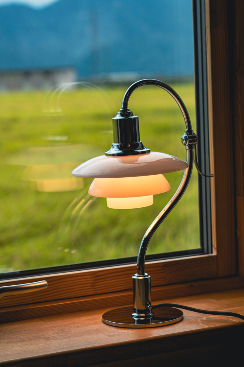 長野 上田市 ルイスポールセン 写真