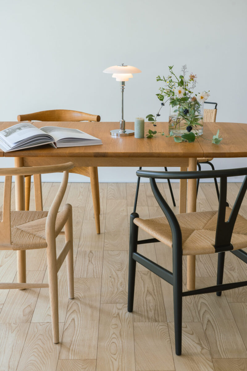 CH002とYチェア コーディネート写真 塩田家具