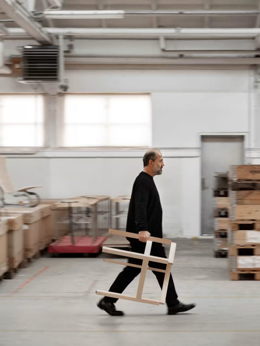 AFTER チェア｜フリッツ・ハンセン正規取扱店｜マイケル・アナスタシアデスデザイン｜塩田家具
