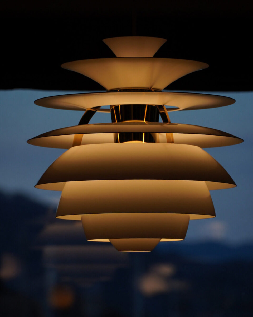 ルイスポールセン 正規代理店