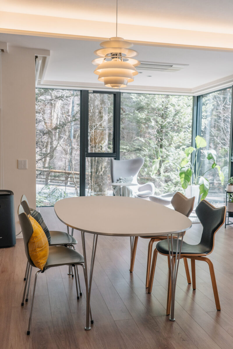 フリッツ・ハンセン　ダイニング　納品事例　写真