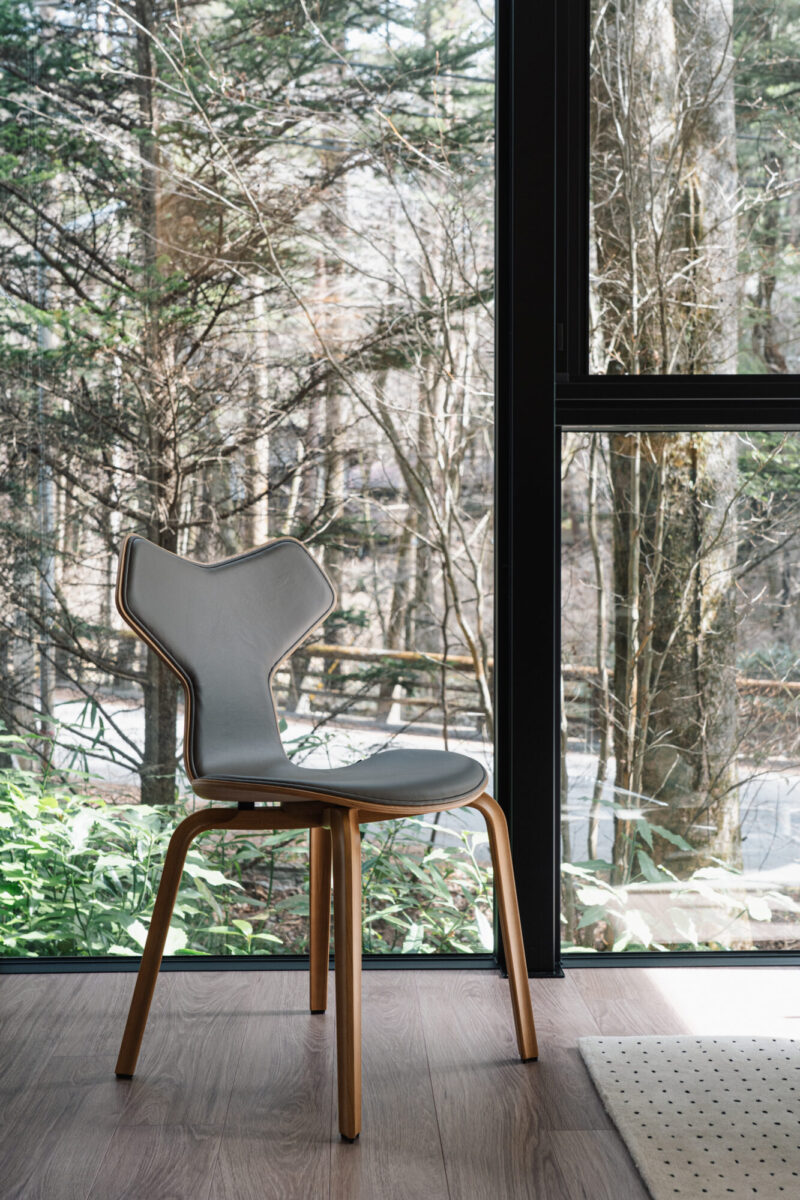 グランプリチェア　フリッツ・ハンセン　長野