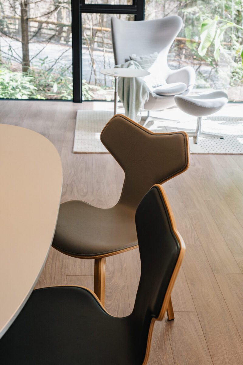 グランプリチェア フロントパディング　レザー