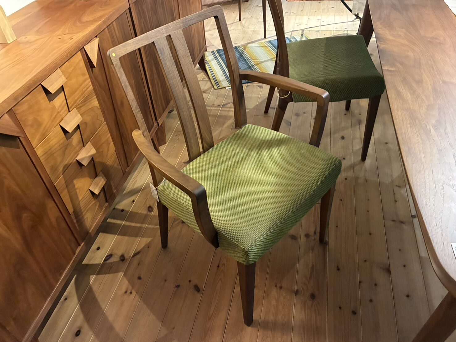 ダイニングチェア⑤の展示現品